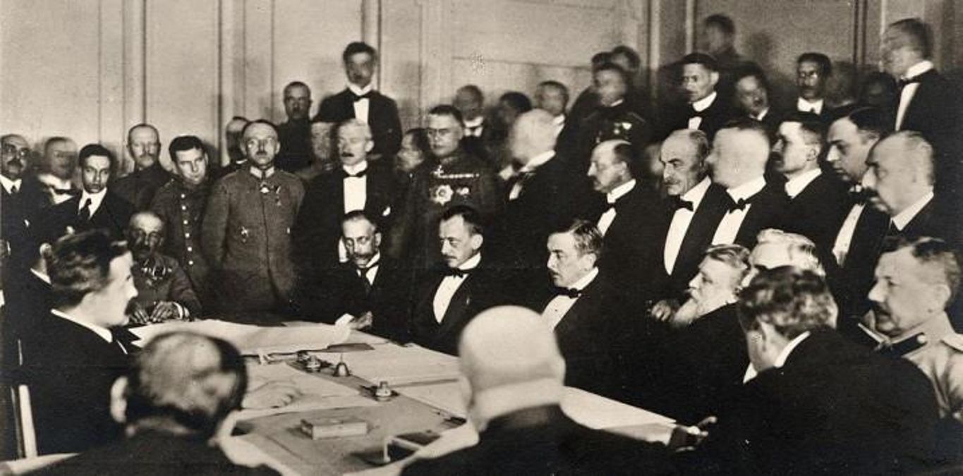 Brest Litovsk Antlaşması Nedir , 1.Dünya Savaşından Çekilen Devlet , Cephe